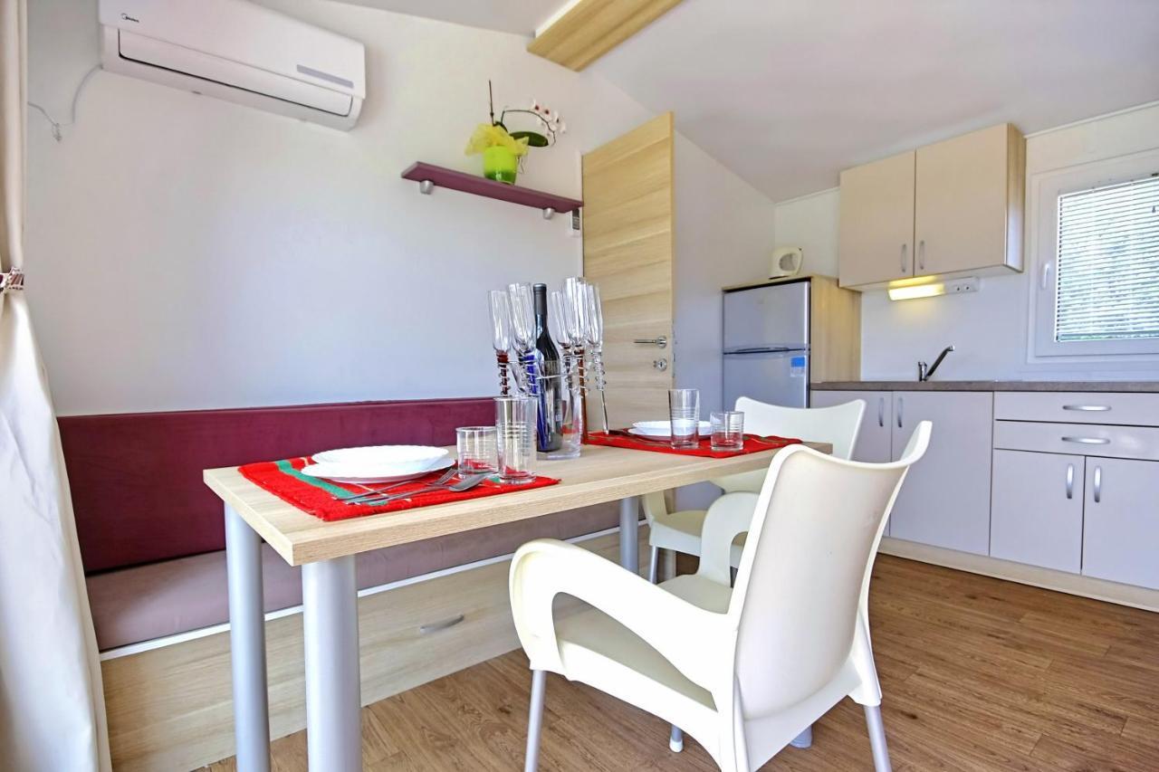 Camping Adria Mobile Home Park Umag Kültér fotó