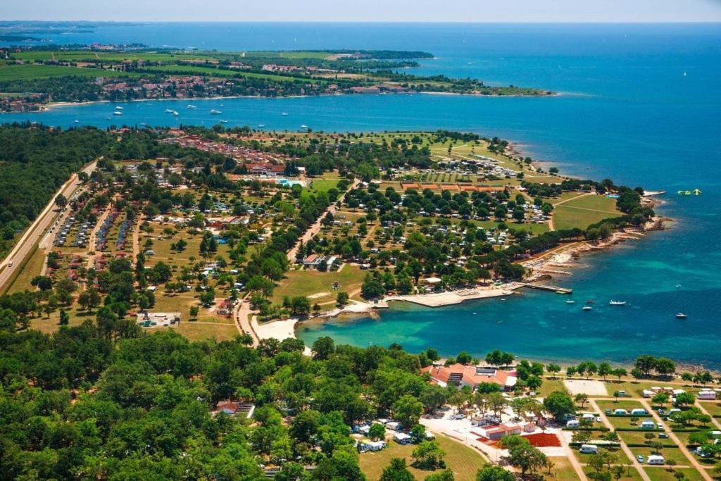 Camping Adria Mobile Home Park Umag Kültér fotó